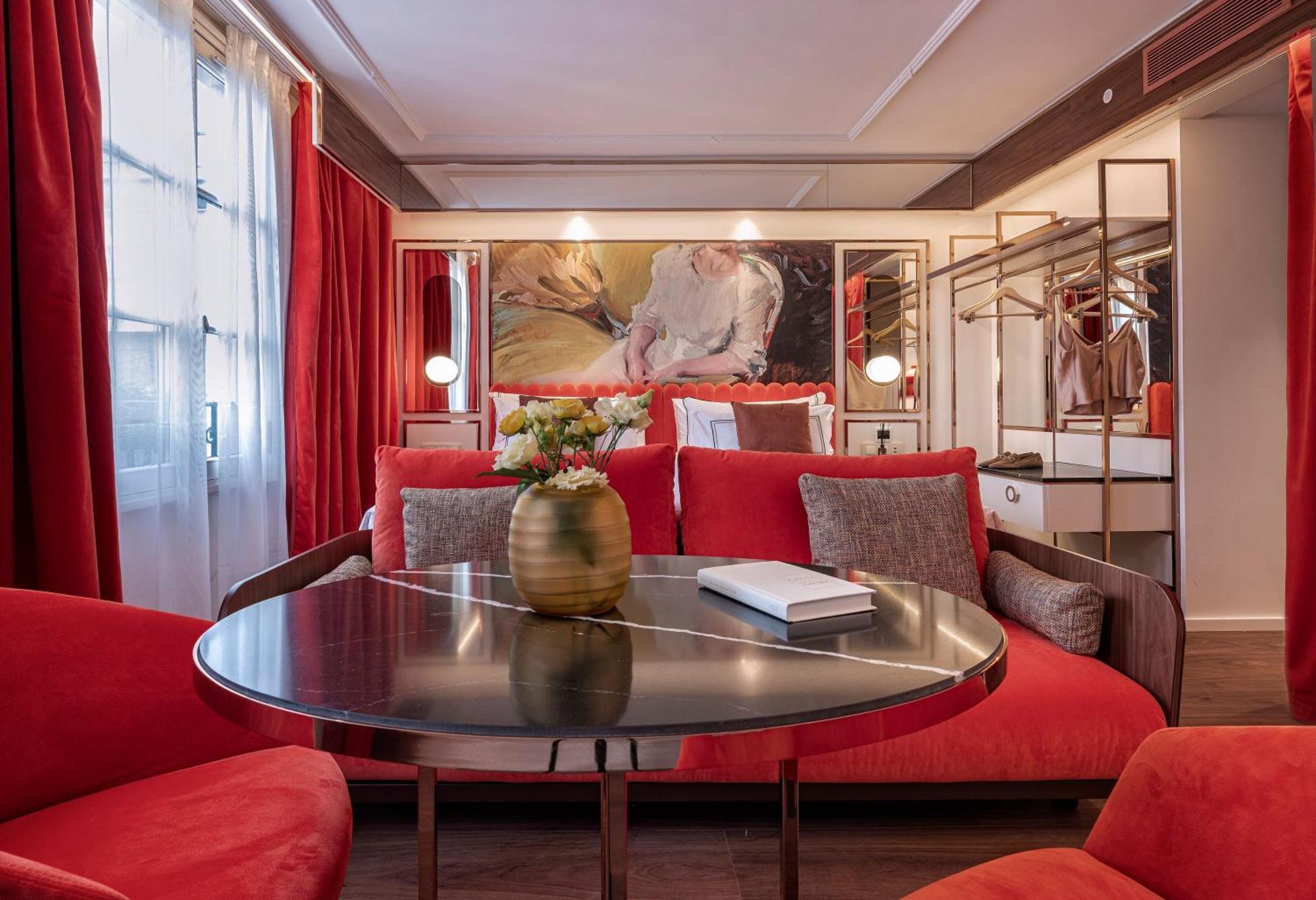 Deluxe Extra Room