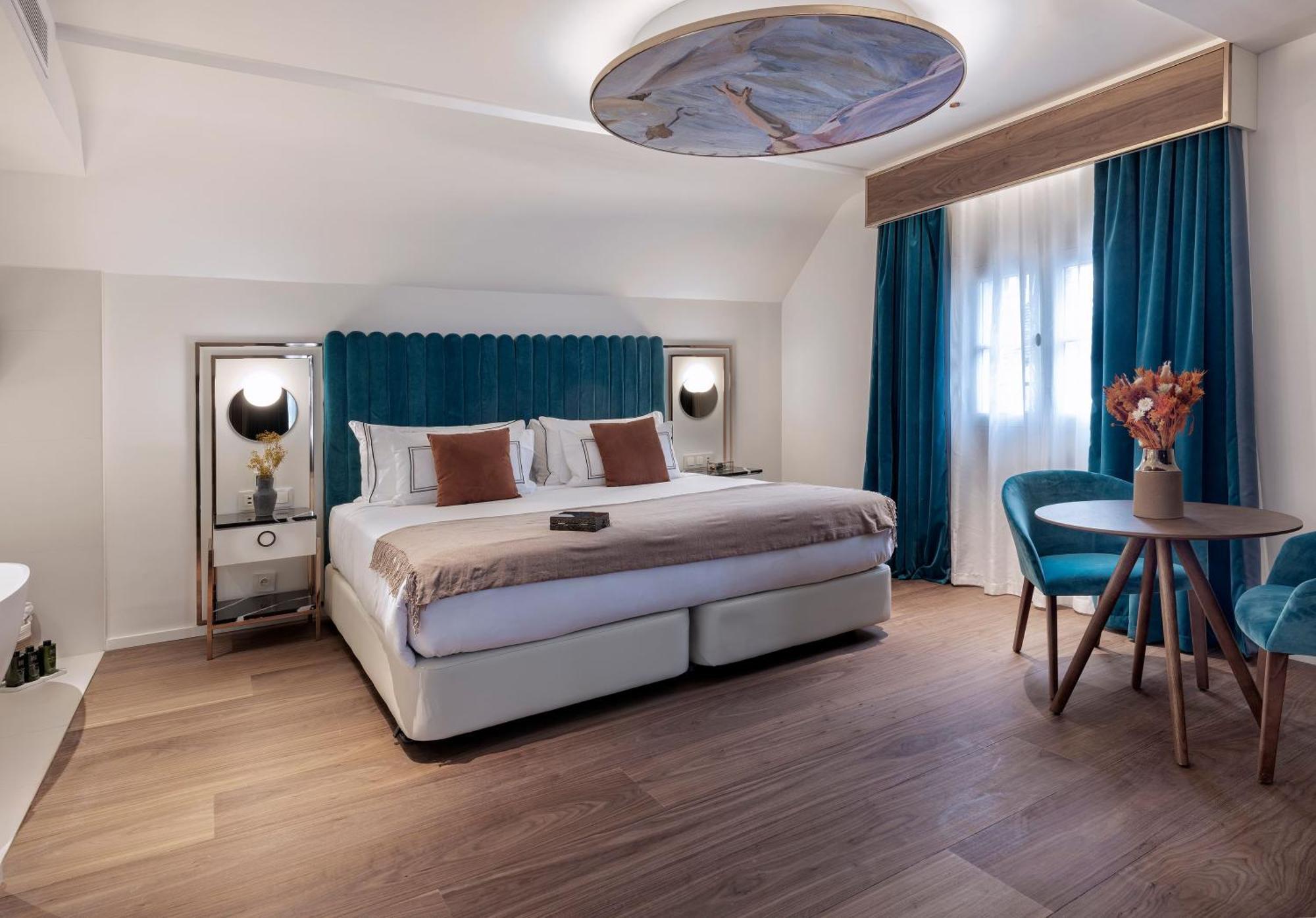 Elena Sorolla Suite